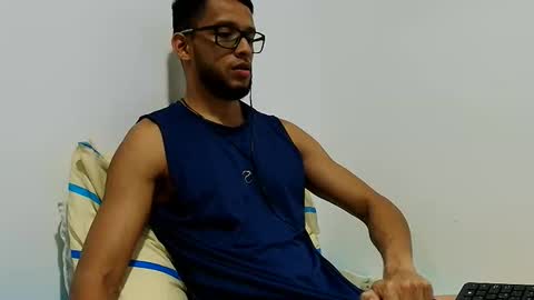 Snapshot of atorres21 chatting on June 4, 2026, 2:50 am Torres online show from June 4, 2026, 2:50 am