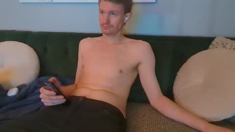 Snapshot of atvulpes chatting on December 3, 2024, 3:41 am Max Powers online show from December 3, 2024, 3:41 am