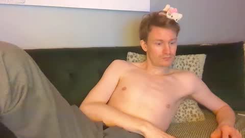 Snapshot of atvulpes chatting on December 25, 2024, 6:52 am Max Powers online show from December 25, 2024, 6:52 am