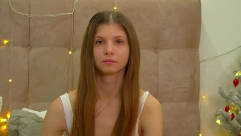 Snapshot of audreybarlow chatting on December 18, 2024, 11:13 am Audrey online show from December 18, 2024, 11:13 am