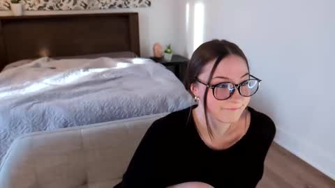 Miss Audrey online show from February 22, 2025, 10:31 pm