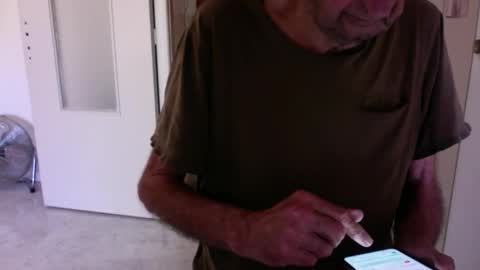 Snapshot of auguste688483 chatting on May 20, 2026, 8:20 am auguste688483 online show from May 20, 2026, 8:20 am