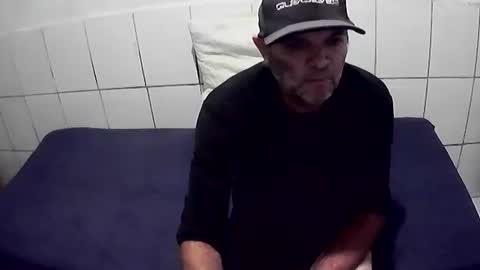 cesar augusto online show from April 16, 2026, 7:14 pm