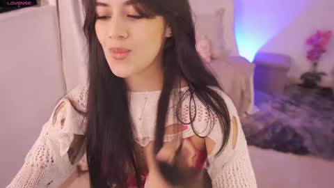 Snapshot of aura_sensual chatting on October 4, 2025, 1:14 am . online show from October 4, 2025, 1:14 am