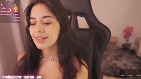 Snapshot of aura_sensual chatting on October 12, 2025, 1:37 am . online show from October 12, 2025, 1:37 am