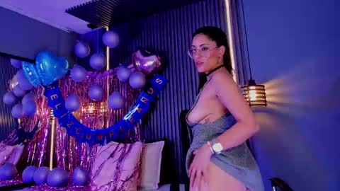 Aura online show from March 11, 2025, 3:45 pm