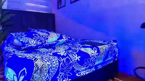 auralis_lux online show from July 15, 2026, 12:32 pm