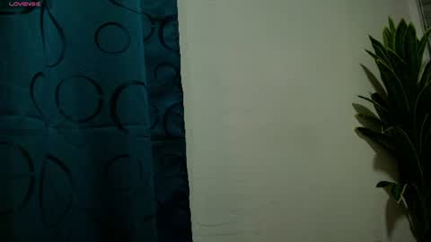 auralis_lux online show from July 27, 2026, 12:34 pm