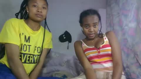 Snapshot of aurelie08 chatting on May 16, 2026, 6:28 pm aurelie08 online show from May 16, 2026, 6:28 pm