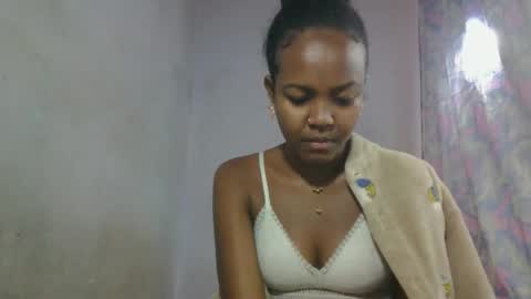 Snapshot of aurelie08 chatting on May 20, 2026, 9:59 am aurelie08 online show from May 20, 2026, 9:59 am