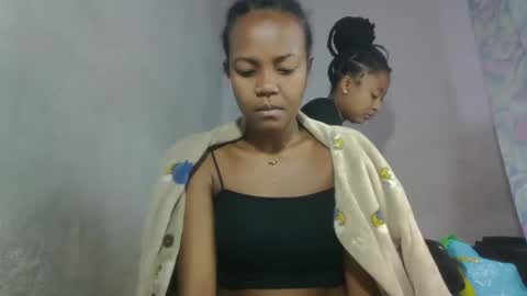 Snapshot of aurelie08 chatting on May 26, 2026, 7:37 am aurelie08 online show from May 26, 2026, 7:37 am