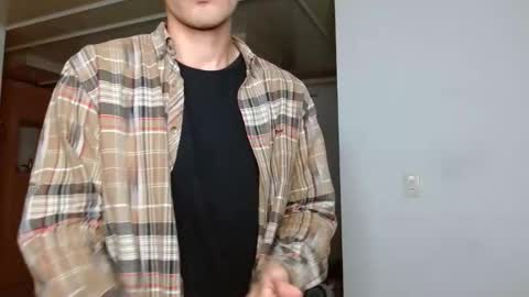 Snapshot of aureliv1 chatting on October 23, 2025, 12:21 am Aureliano online show from October 23, 2025, 12:21 am