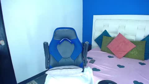 aurimel valentina online show from January 30, 2025, 11:02 pm