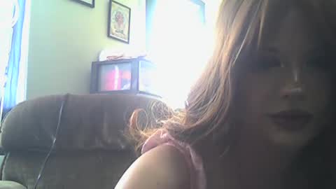 Snapshot of aurora_and_draven chatting on July 27, 2026, 4:25 pm aurora_and_draven online show from July 27, 2026, 4:25 pm