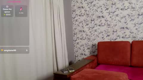 Aurora online show from September 24, 2025, 6:55 pm