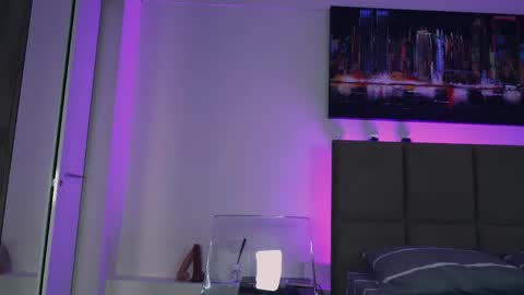 Snapshot of aurora_cherry chatting on April 17, 2026, 6:55 pm Aurora online show from April 17, 2026, 6:55 pm