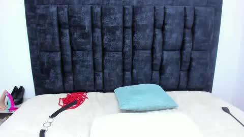 Snapshot of aurora_doll_ chatting on April 30, 2026, 1:50 pm AURORA online show from April 30, 2026, 1:50 pm