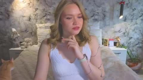 Kate online show from April 24, 2026, 2:47 am