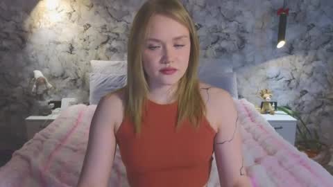 Snapshot of aurora_golden chatting on May 25, 2026, 1:06 pm Kate online show from May 25, 2026, 1:06 pm