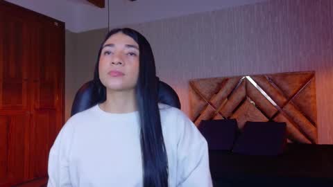 Aurora online show from November 5, 2025, 3:50 am