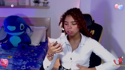 aurora_rodriguez online show from December 22, 2024, 6:59 pm