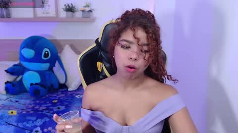 aurora_rodriguez online show from December 23, 2024, 12:30 pm