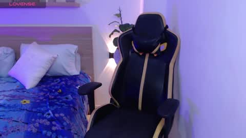 aurora_rodriguez online show from December 28, 2024, 12:24 pm