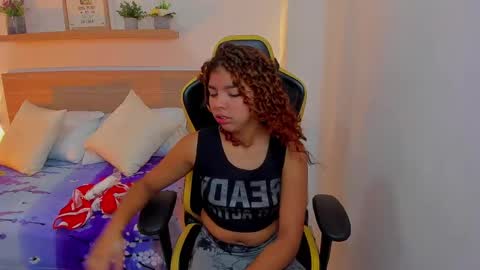 aurora_rodriguez online show from January 13, 2025, 12:13 pm