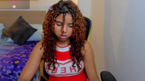 aurora_rodriguez online show from January 25, 2025, 3:20 pm