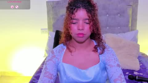 aurora_rodriguez online show from March 9, 2025, 2:43 pm