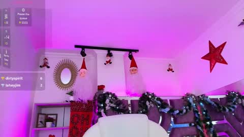 Aurora online show from December 29, 2024, 3:13 pm