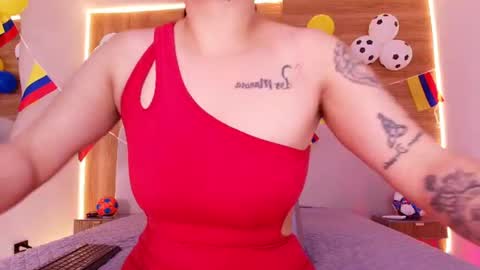 auroraa_miller online show from June 23, 2026, 3:04 am