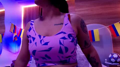 auroraa_miller online show from July 16, 2026, 3:01 am