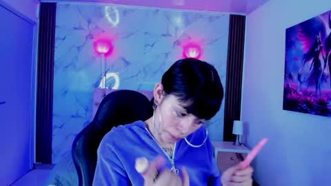 Snapshot of auroradiaz_ chatting on February 27, 2026, 11:43 am Aurora Diaz online show from February 27, 2026, 11:43 am