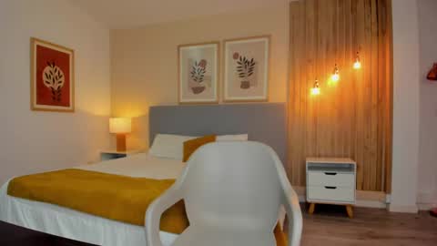 Aurora online show from February 26, 2025, 11:15 pm