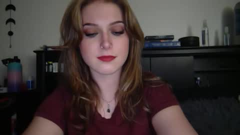 auroralightz1 online show from January 13, 2026, 4:18 am