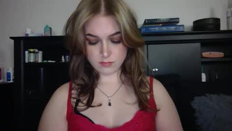 auroralightz1 online show from March 1, 2026, 9:50 pm