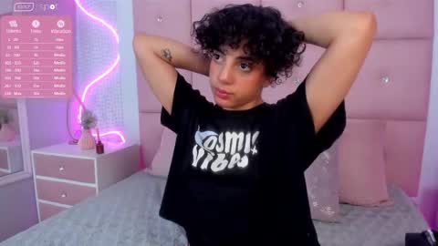 Snapshot of auroramillss chatting on May 22, 2026, 3:57 am Mariana online show from May 22, 2026, 3:57 am