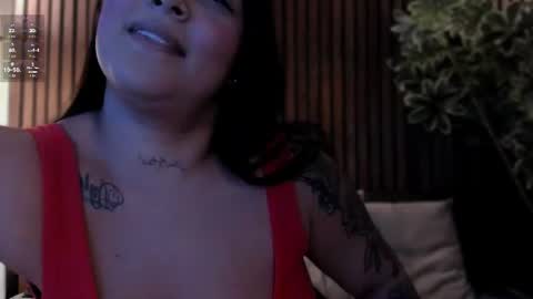 auroraqueenn online show from July 28, 2026, 8:12 pm