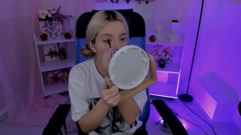 Snapshot of aurorawrenfield chatting on September 30, 2025, 5:01 am aurorawrenfield online show from September 30, 2025, 5:01 am