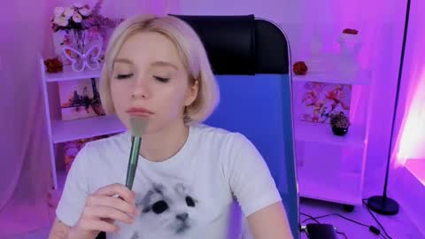 Snapshot of aurorawrenfield chatting on October 28, 2025, 4:49 am aurorawrenfield online show from October 28, 2025, 4:49 am