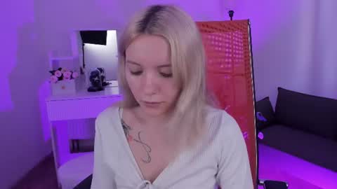 Snapshot of aurorawrenfield chatting on July 9, 2026, 1:42 am aurorawrenfield online show from July 9, 2026, 1:42 am