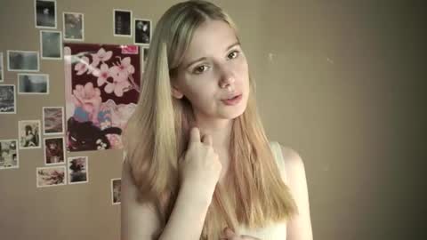 Snapshot of auroremanaugh chatting on July 26, 2026, 8:10 am auroremanaugh online show from July 26, 2026, 8:10 am