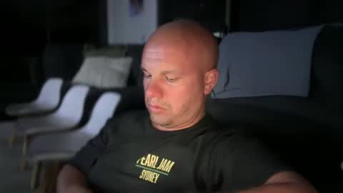 Snapshot of aussieboycal chatting on February 19, 2025, 12:11 pm aussieboycal online show from February 19, 2025, 12:11 pm