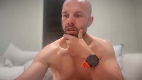 aussieboycal online show from May 2, 2026, 12:10 pm