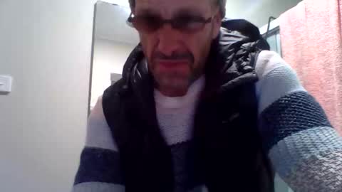 Snapshot of aussieguy59660 chatting on September 16, 2025, 2:29 pm aussieguy59660 online show from September 16, 2025, 2:29 pm