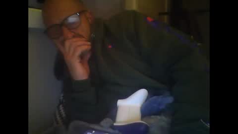 Snapshot of aussieguy59660 chatting on December 1, 2025, 2:33 pm aussieguy59660 online show from December 1, 2025, 2:33 pm