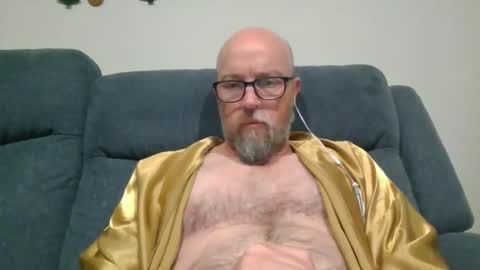 Snapshot of aussieguy73 chatting on December 21, 2025, 12:12 pm aussieguy73 online show from December 21, 2025, 12:12 pm