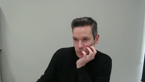 aussiesurfer0000 online show from December 2, 2025, 6:41 am