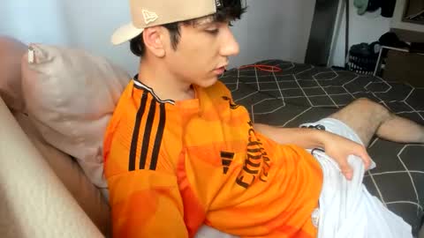 austin1119a online show from May 27, 2026, 5:32 pm